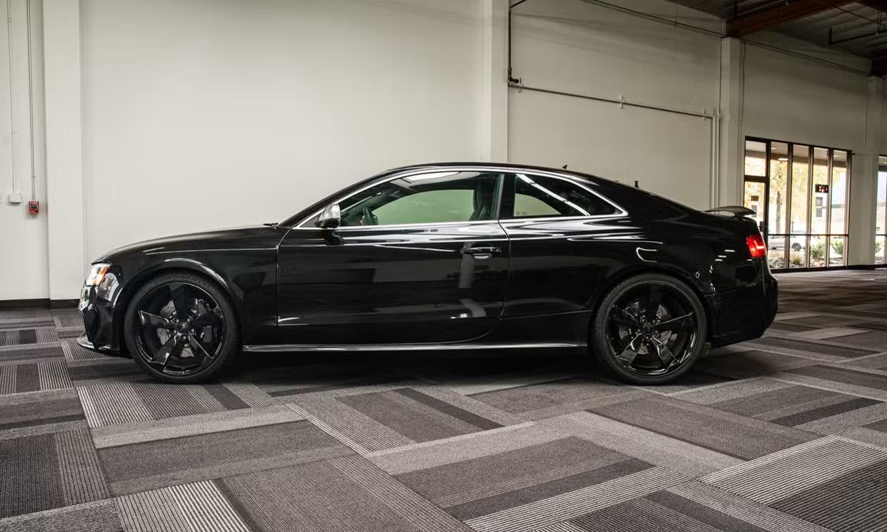 Audi RS 5 — vehicle photo 3