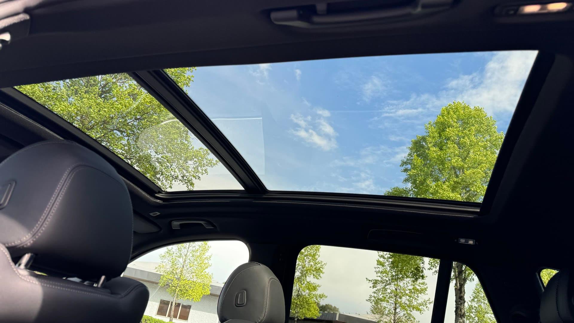 BMW X5 xDrive40i — vehicle photo 4