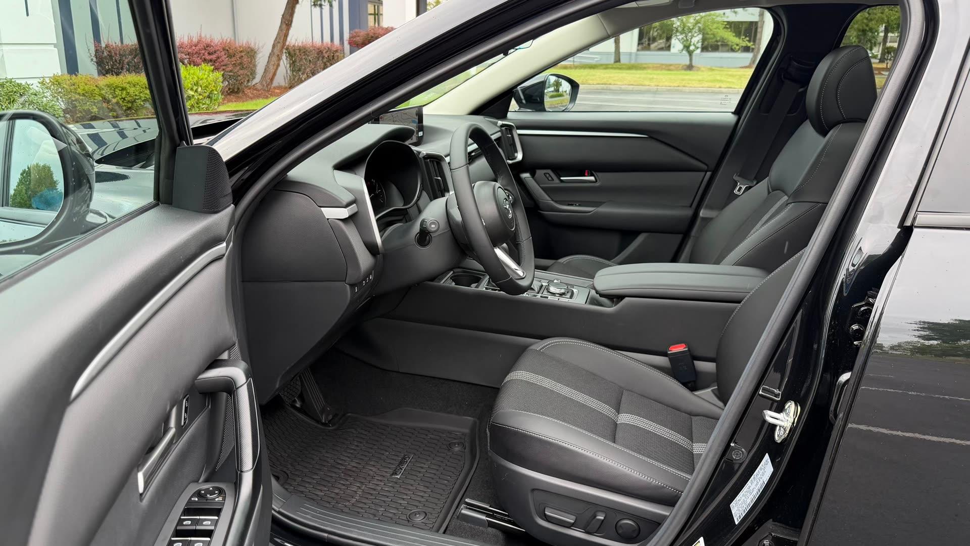 Mazda CX-50 Hybrid — vehicle photo 5