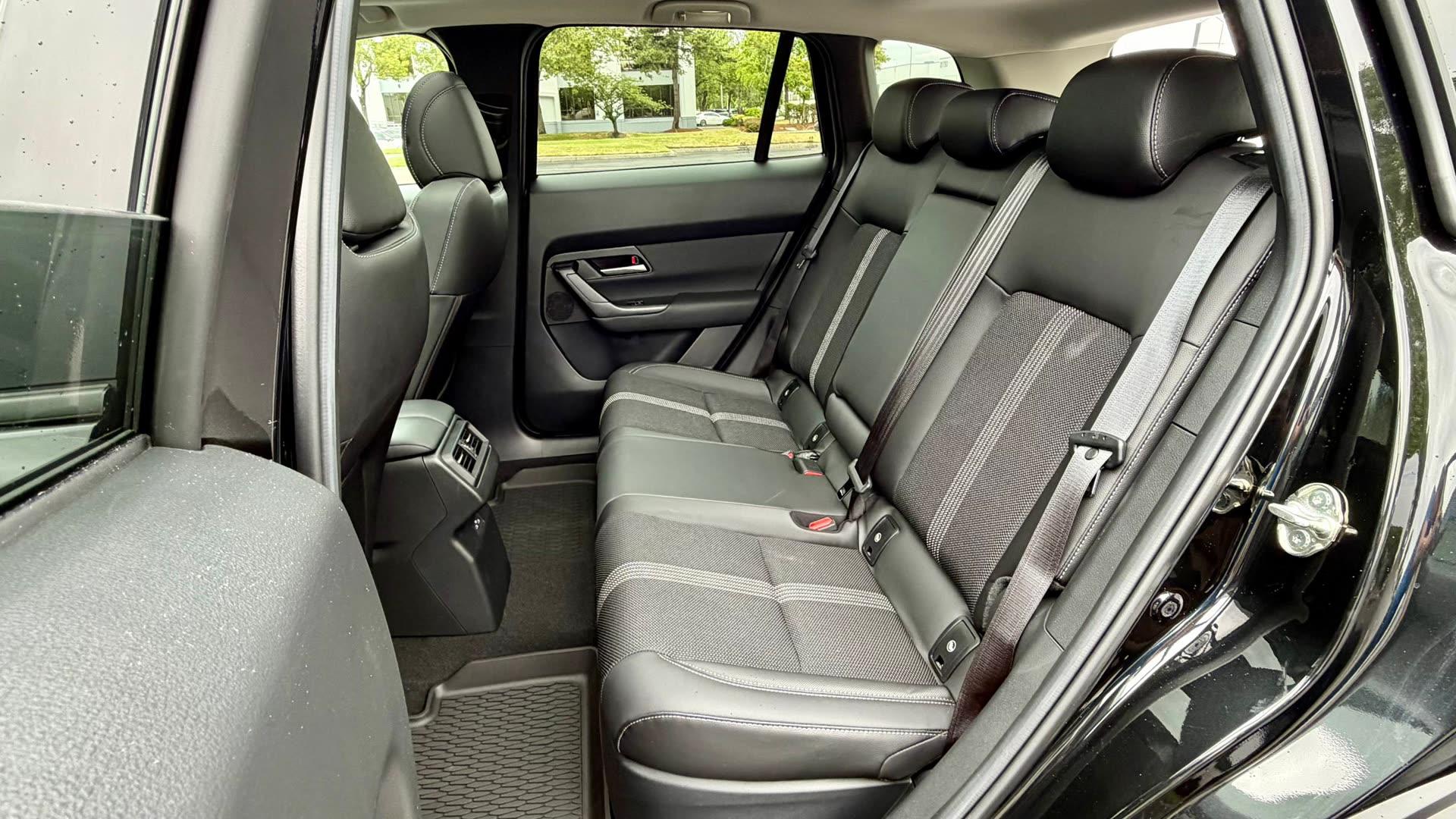 Mazda CX-50 Hybrid — vehicle photo 6