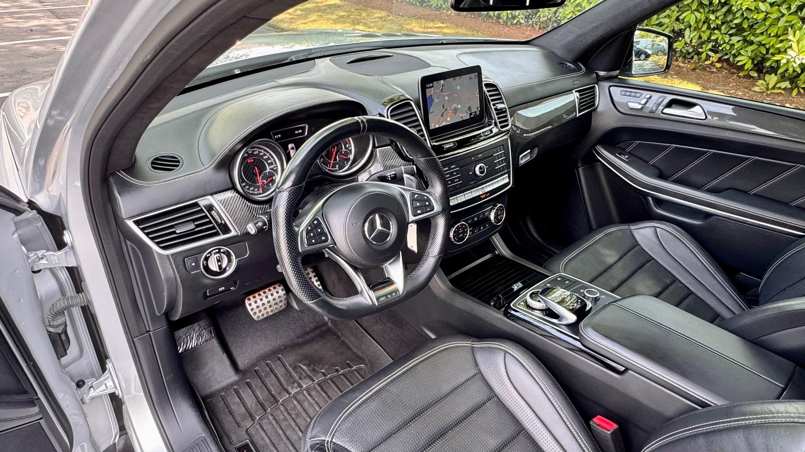 Mercedes-AMG GLS 63 — vehicle photo 3