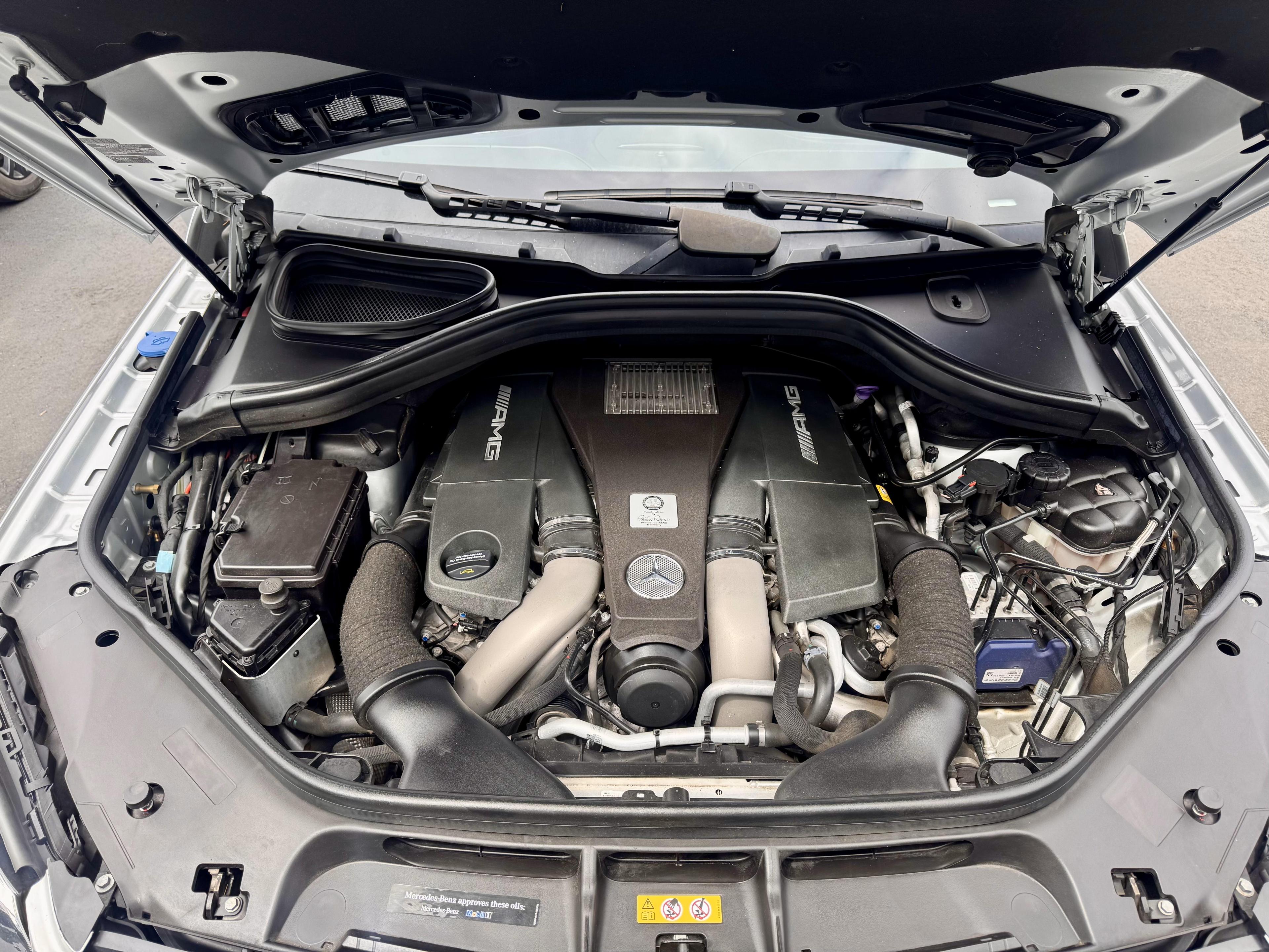 Mercedes-AMG GLS 63 — vehicle photo 13