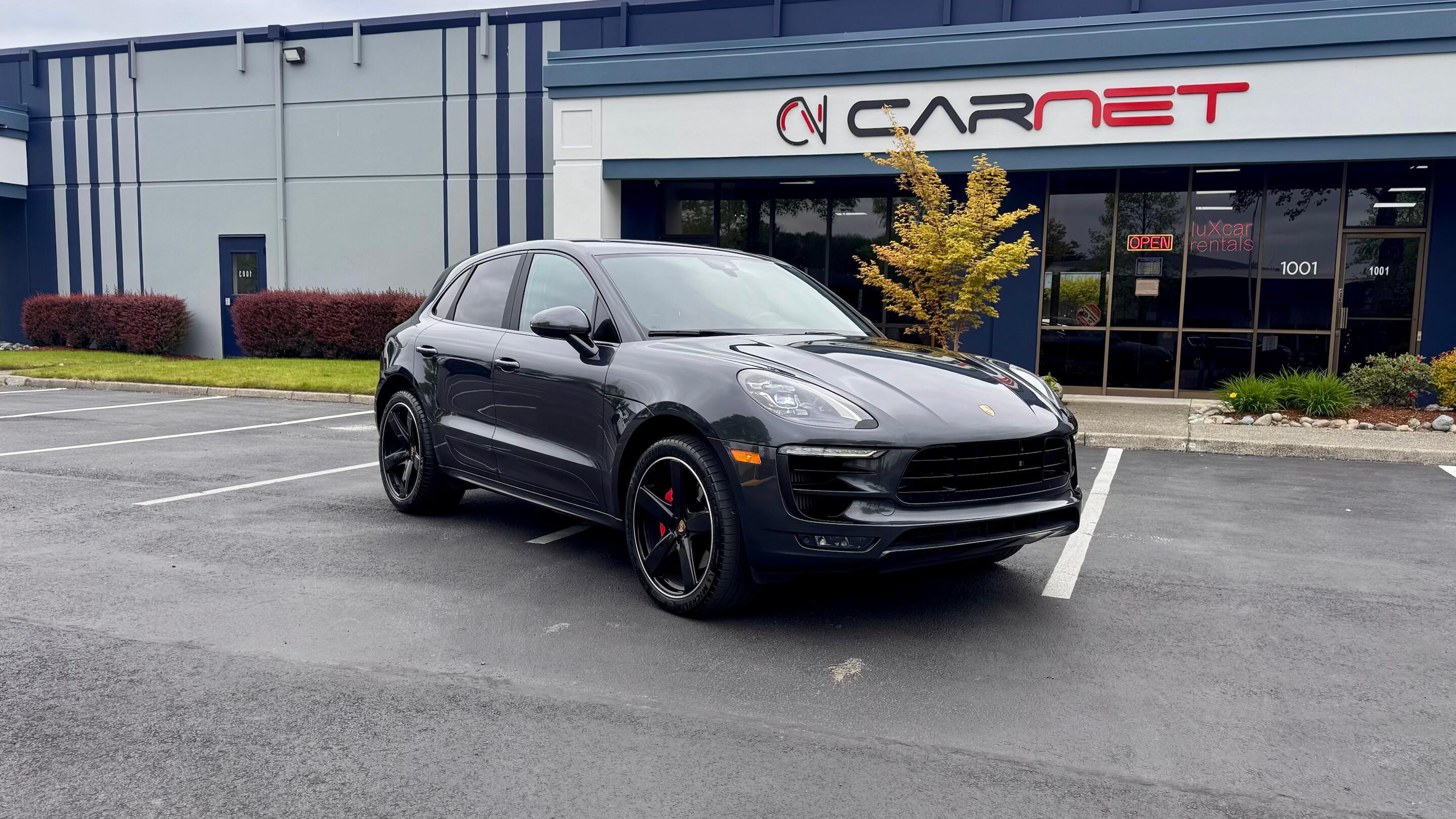 Porsche Macan GTS — vehicle photo 2