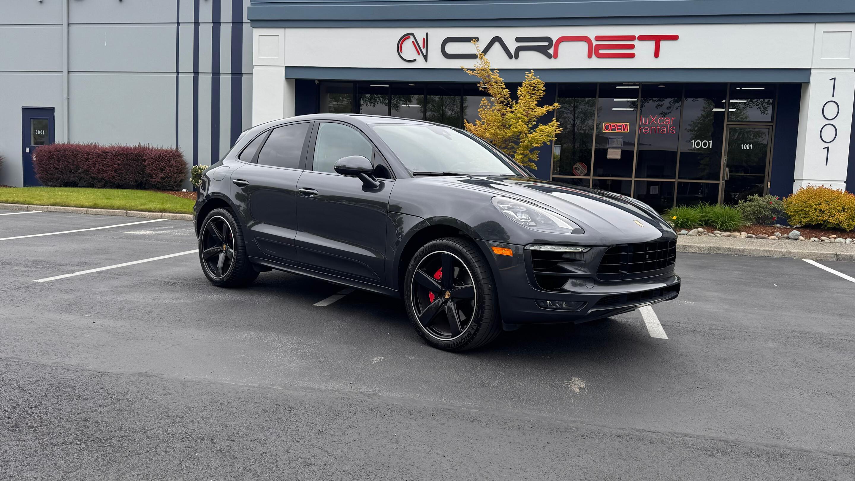 Porsche Macan GTS — vehicle photo 10