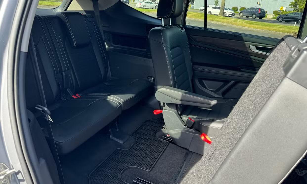 Volkswagen Atlas — vehicle photo 5