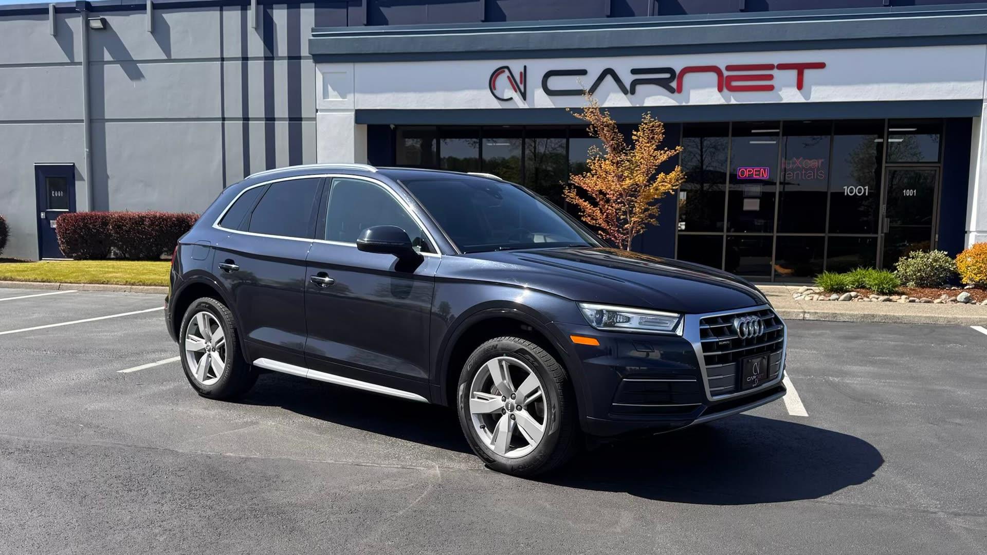 Audi Q5 Premium — vehicle photo 1