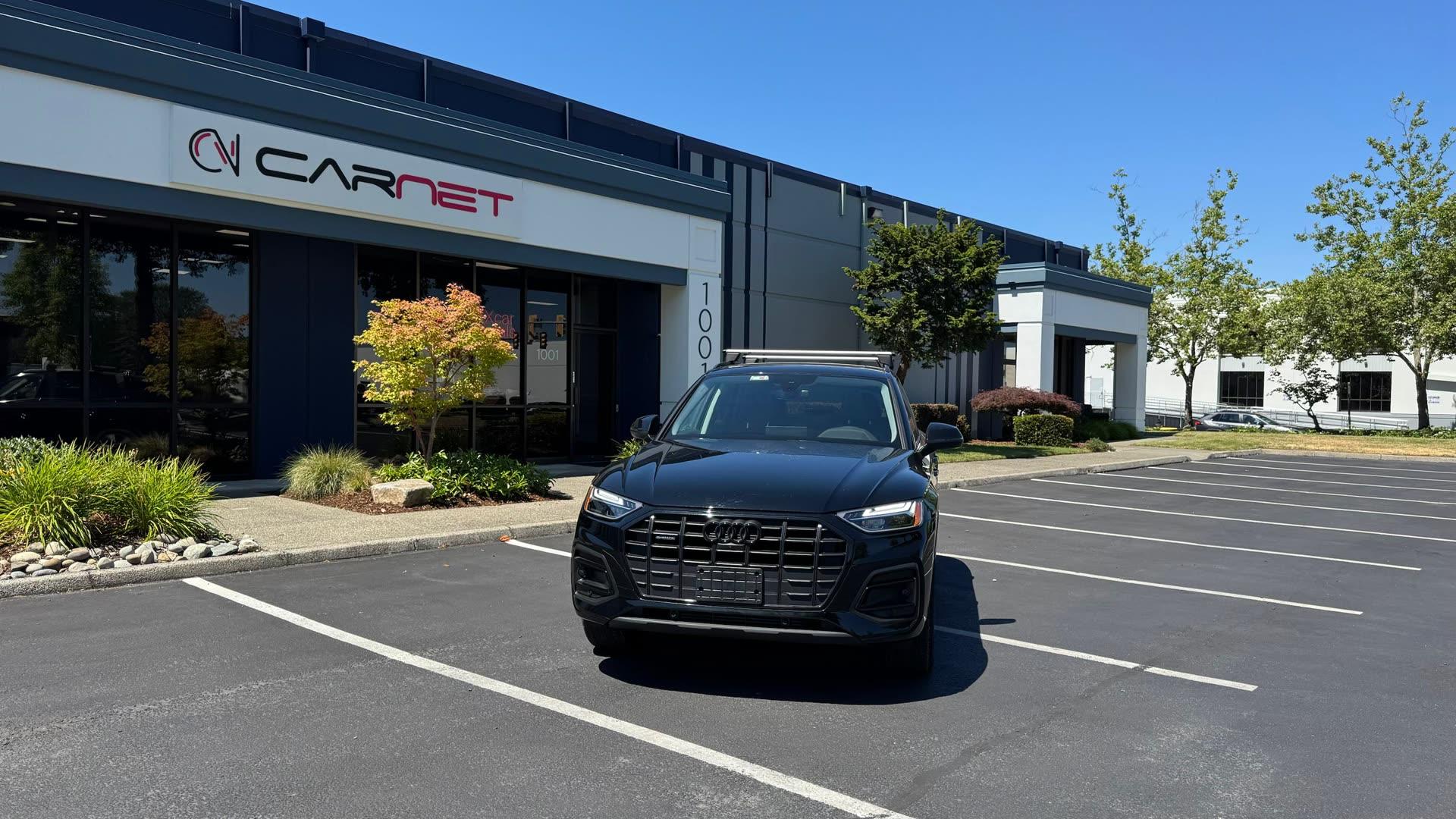 Audi Q5 Premium Plus — vehicle photo 2