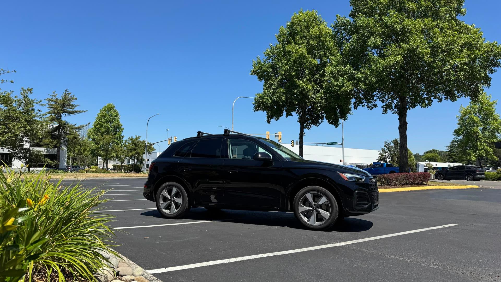 Audi Q5 Premium Plus — vehicle photo 4