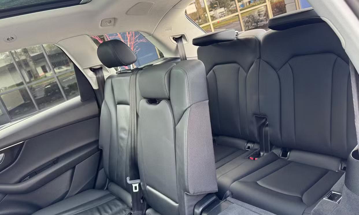 Audi Q7 Premium Plus — vehicle photo 6