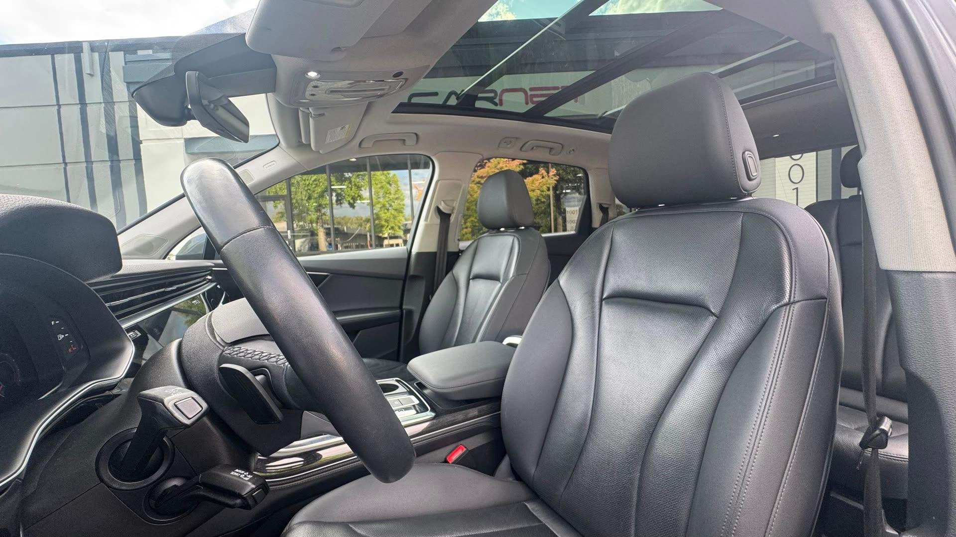 Audi Q7 Premium Plus — vehicle photo 3
