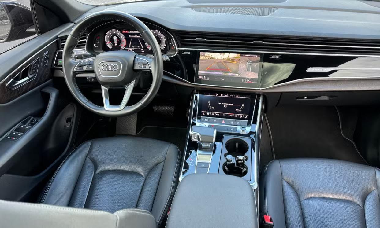 Audi Q8 — vehicle photo 3