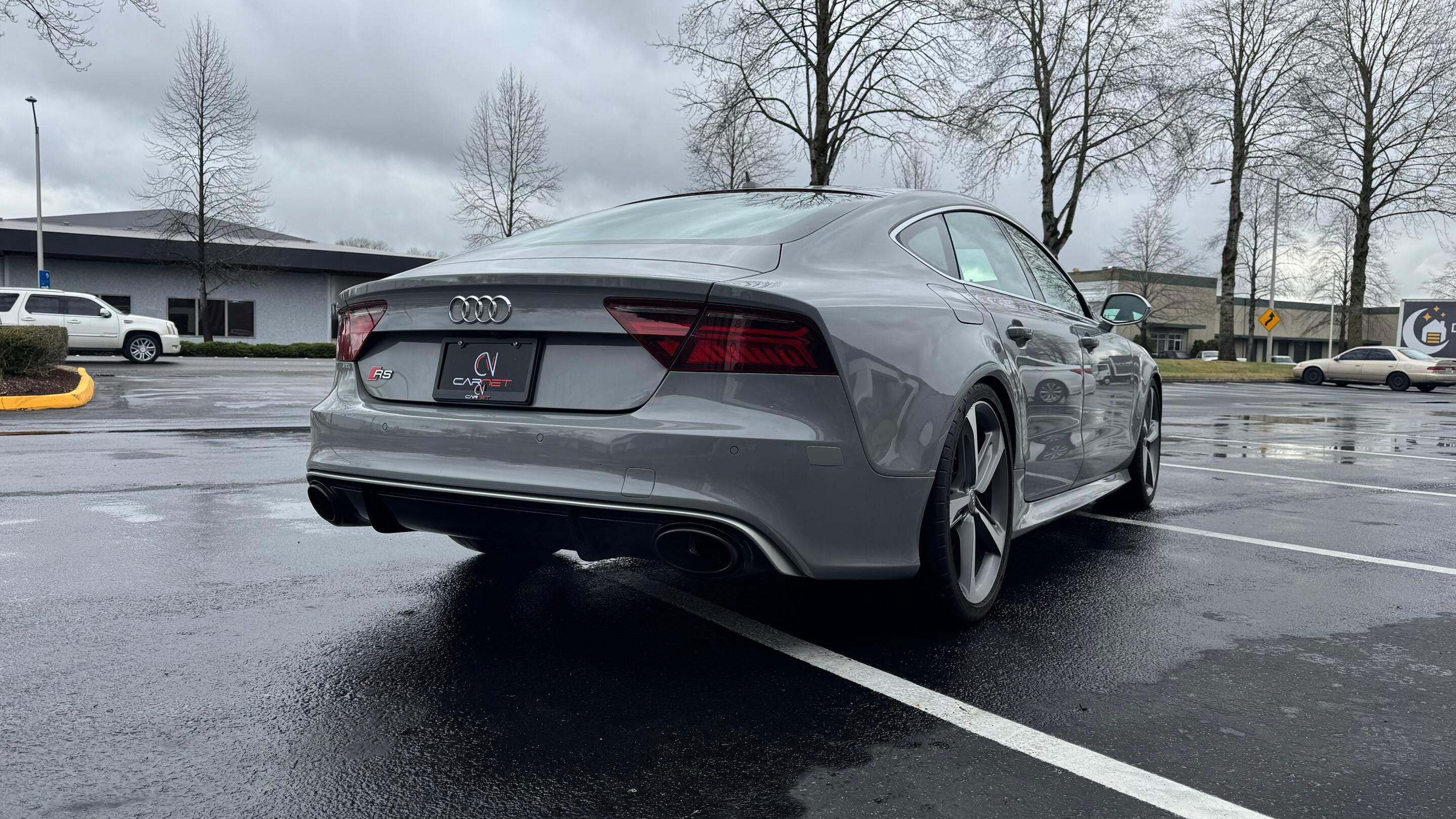 Audi RS 7 Prestige — vehicle photo 14