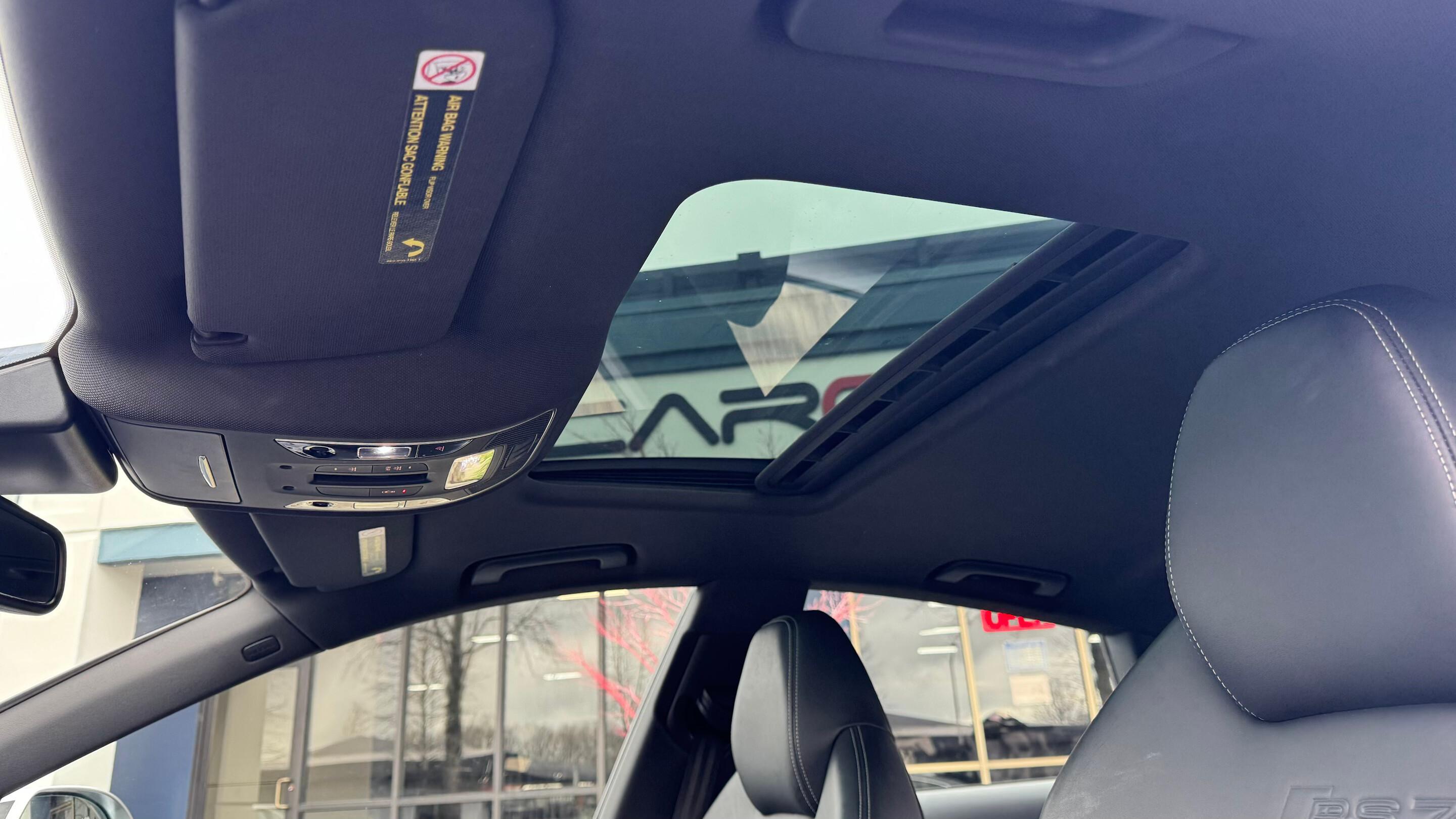 Audi RS 7 Prestige — vehicle photo 19