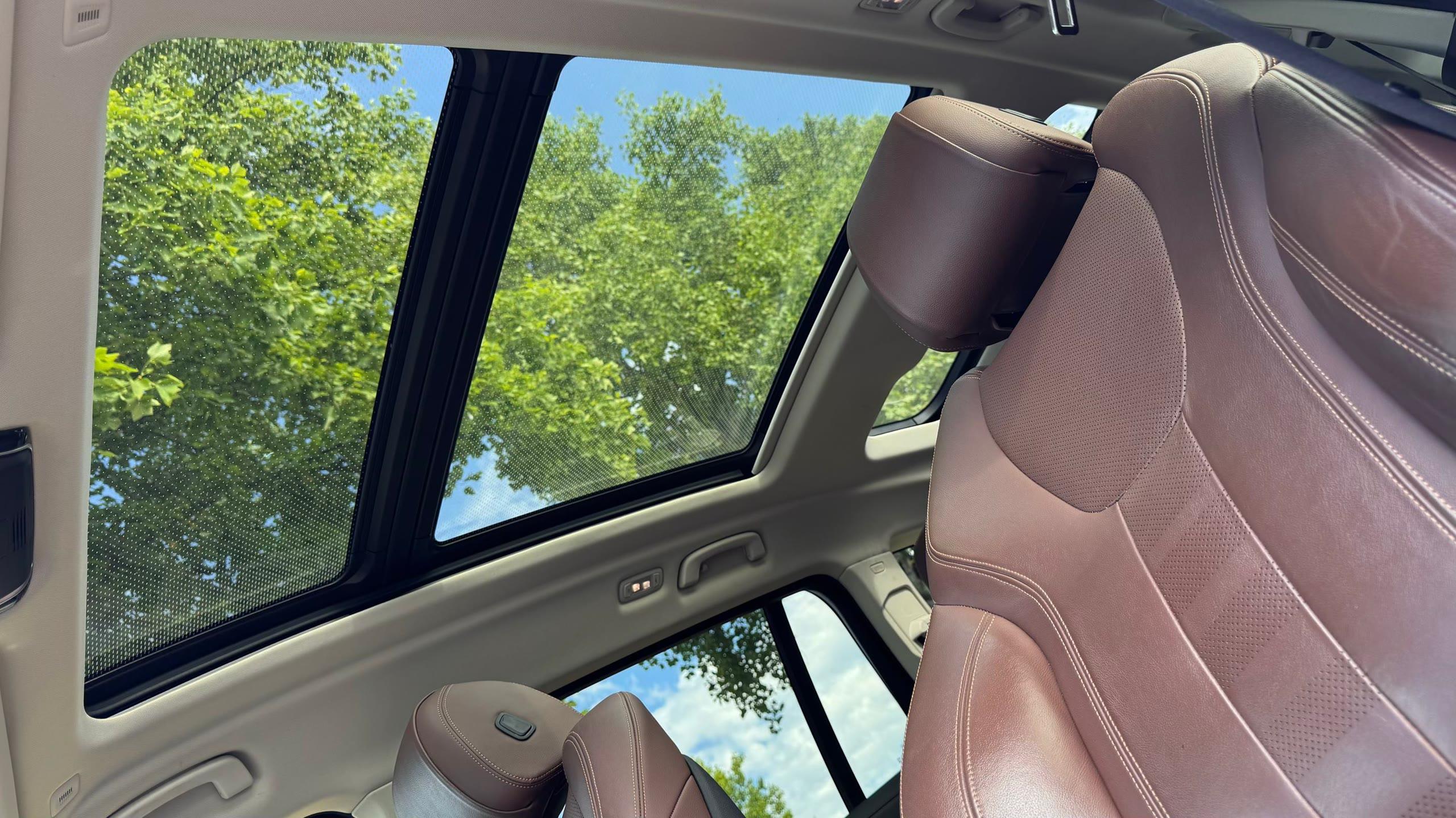 BMW X7 xDrive40i — vehicle photo 6