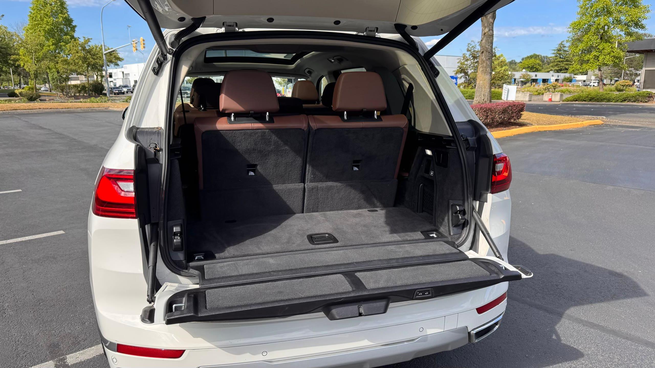 BMW X7 xDrive40i — vehicle photo 7
