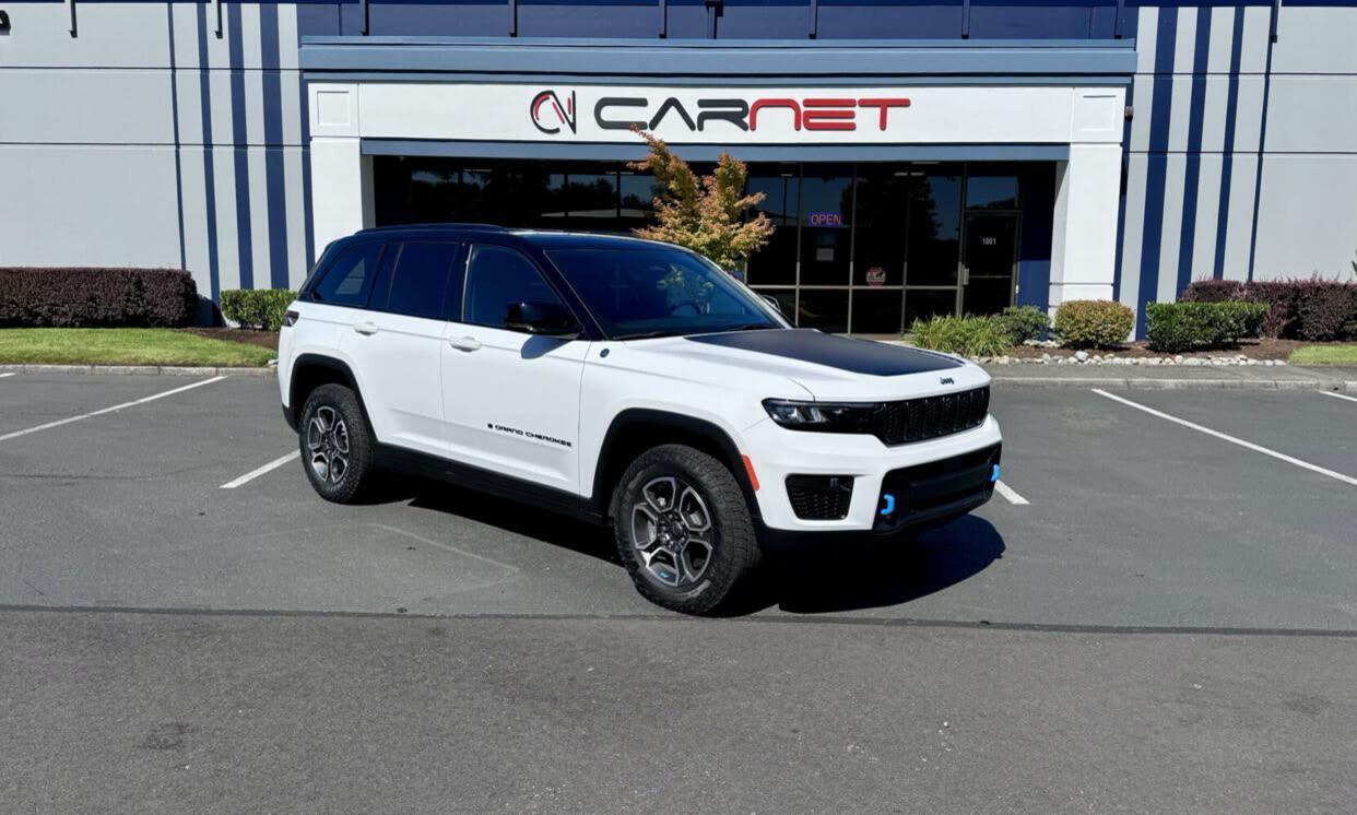 Jeep Grand Cherokee 4xe — vehicle photo 1