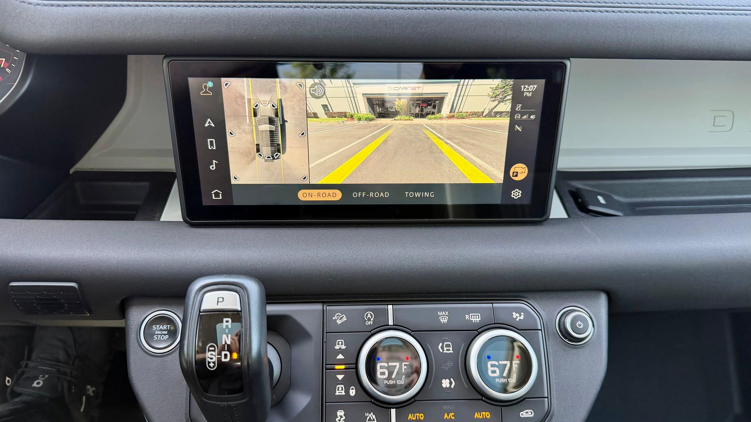Land Rover Defender First Edition — vehicle photo 11