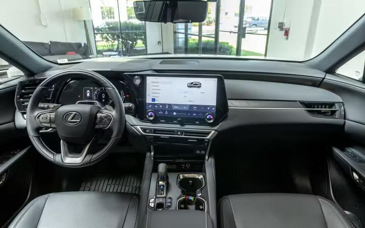 Lexus RX 350 — vehicle photo 2