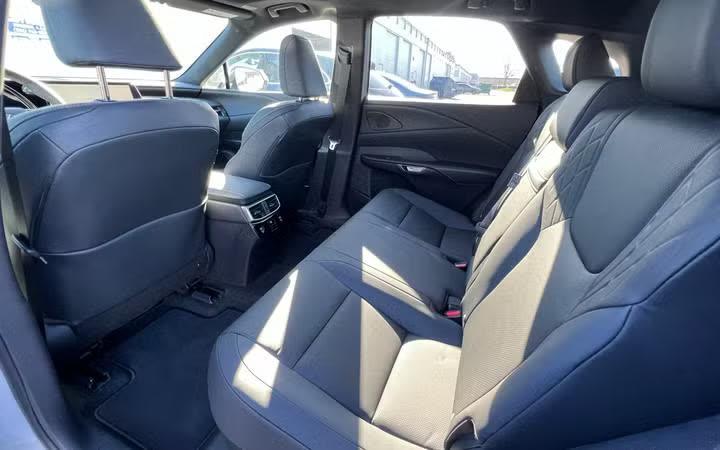 Lexus RX 350 — vehicle photo 4