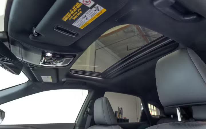 Lexus RX 350 — vehicle photo 5