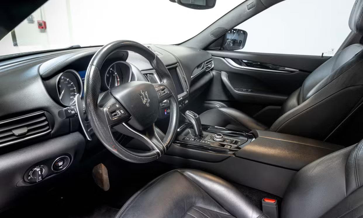 Maserati Levante — vehicle photo 3