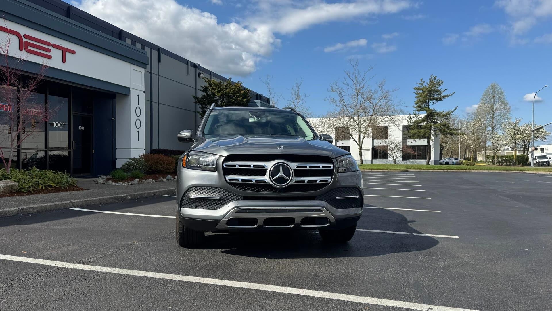Mercedes-Benz GLS 450 — vehicle photo 3