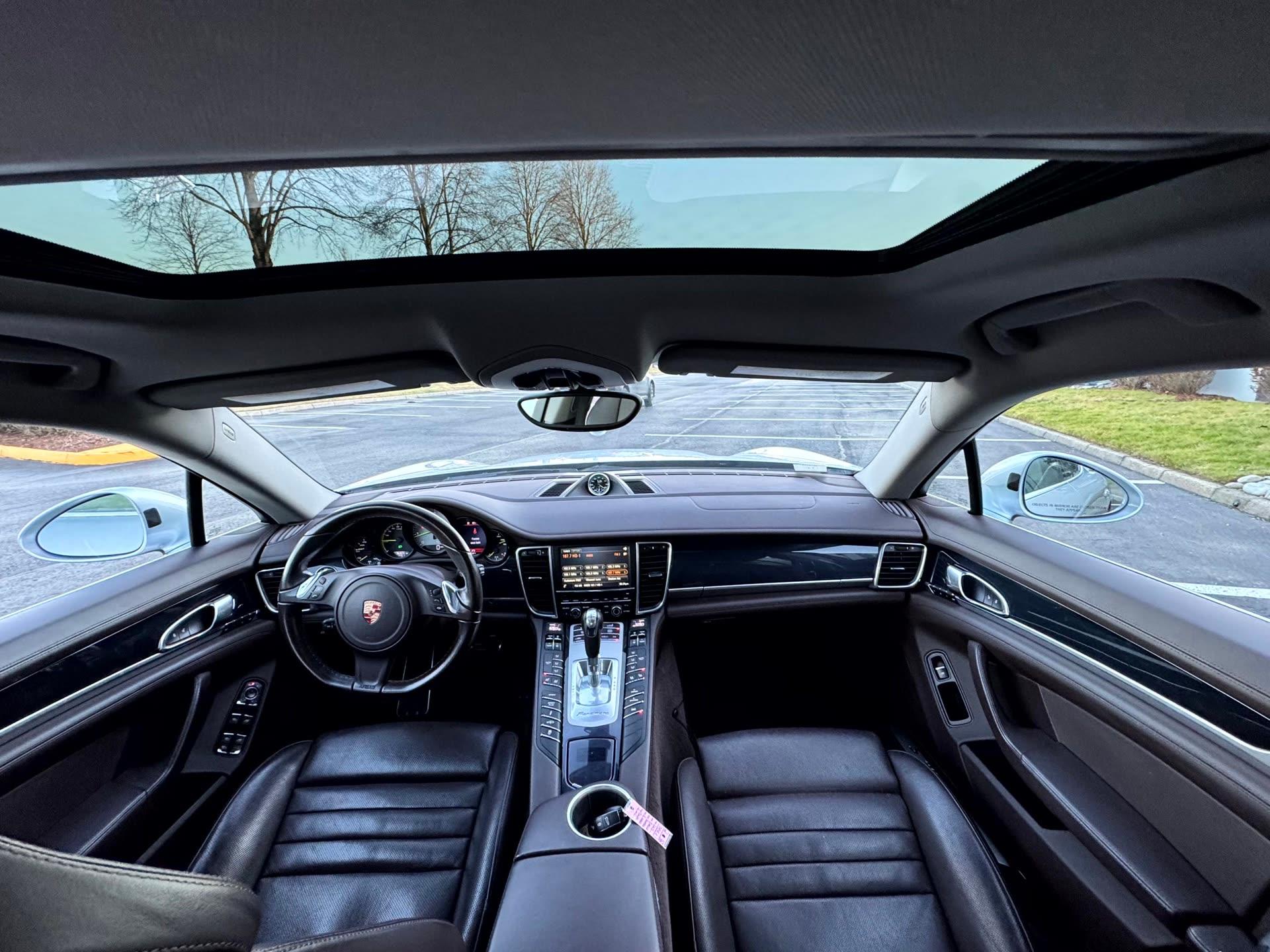 Porsche Panamera S E-Hybrid — vehicle photo 5