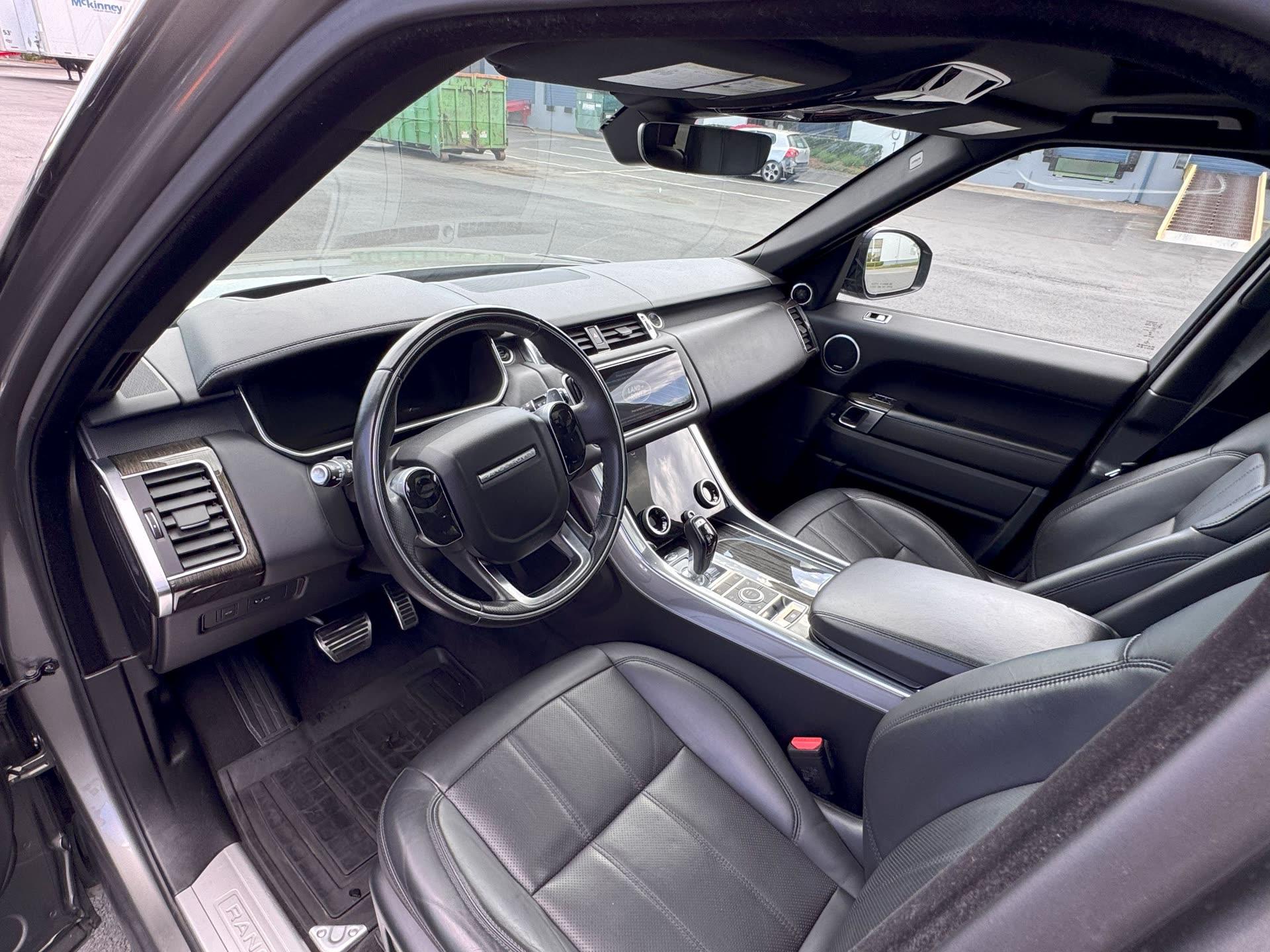 Land Rover Range Rover Sport Dynamic — vehicle photo 5