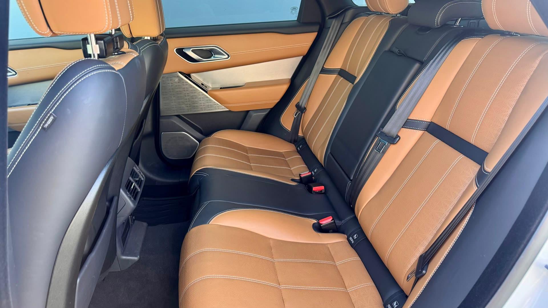 Land Rover Range Rover Velar R-Dynamic SE — vehicle photo 4